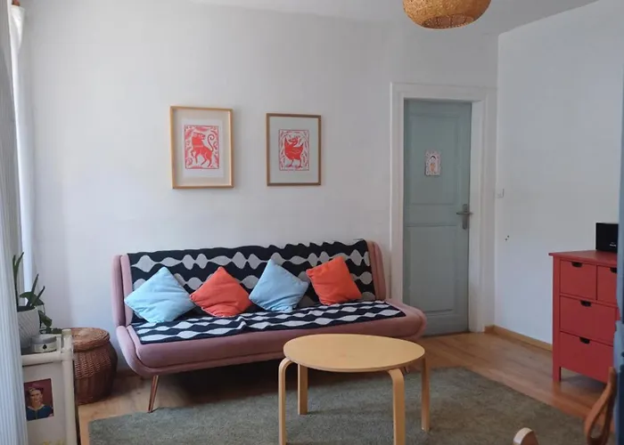 Celeste 3* مُلووز