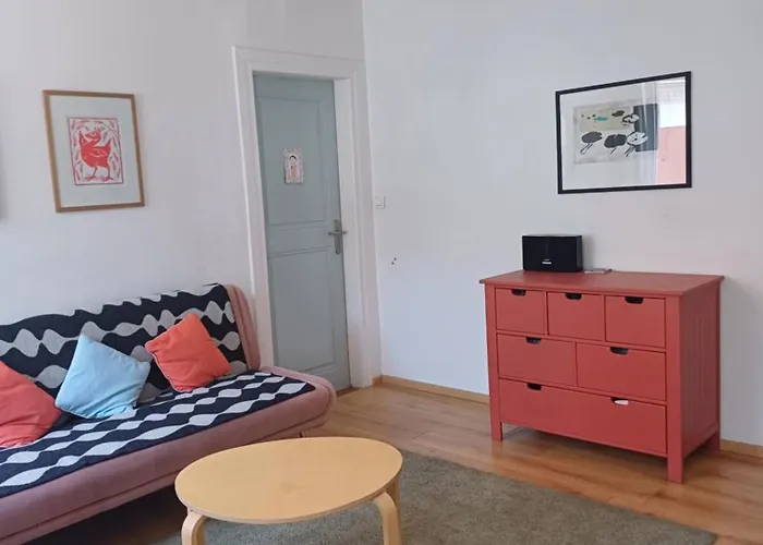 Celeste 3* مُلووز