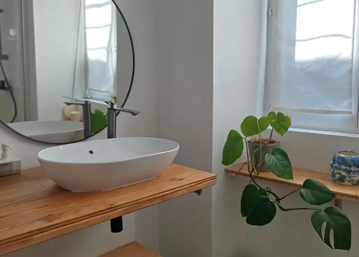 Celeste فندق مبيت وإفطار مُلووز